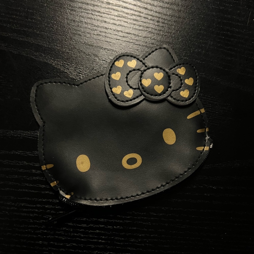 Hello Kitty coin purse